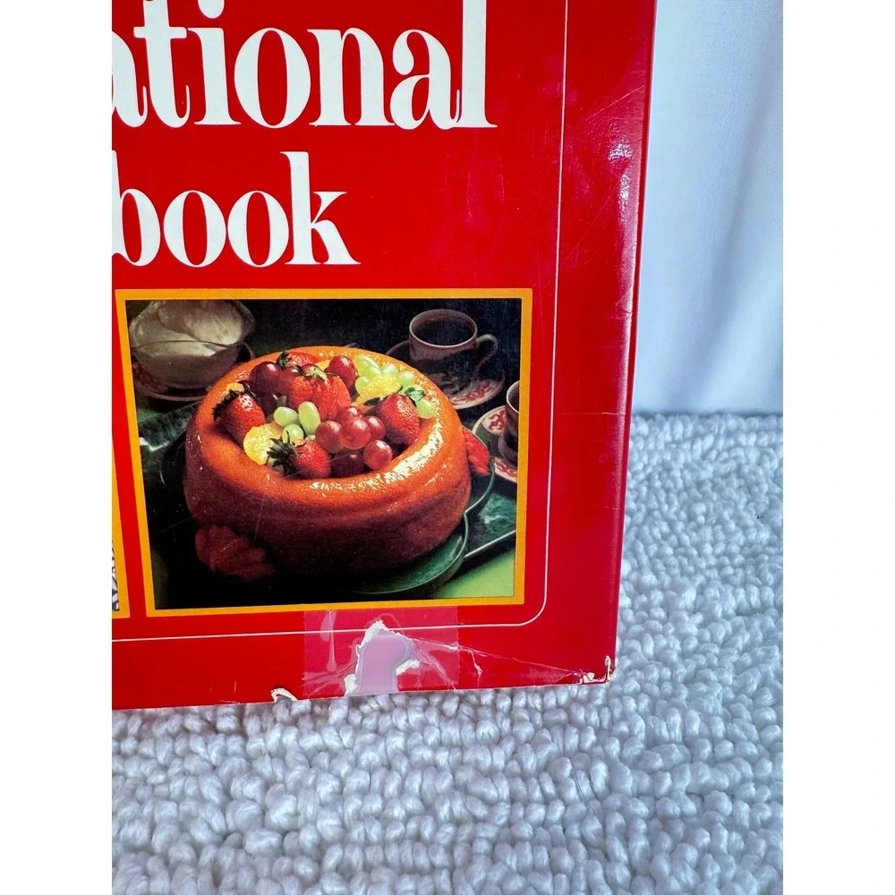 Betty Crocker's International Cookbook VTG 1980 Recipes First‎ Edition